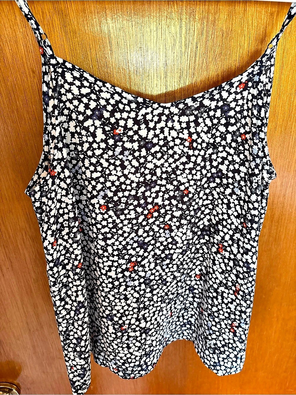 LOFT Floral Cami in Black & White Size XS Like New
